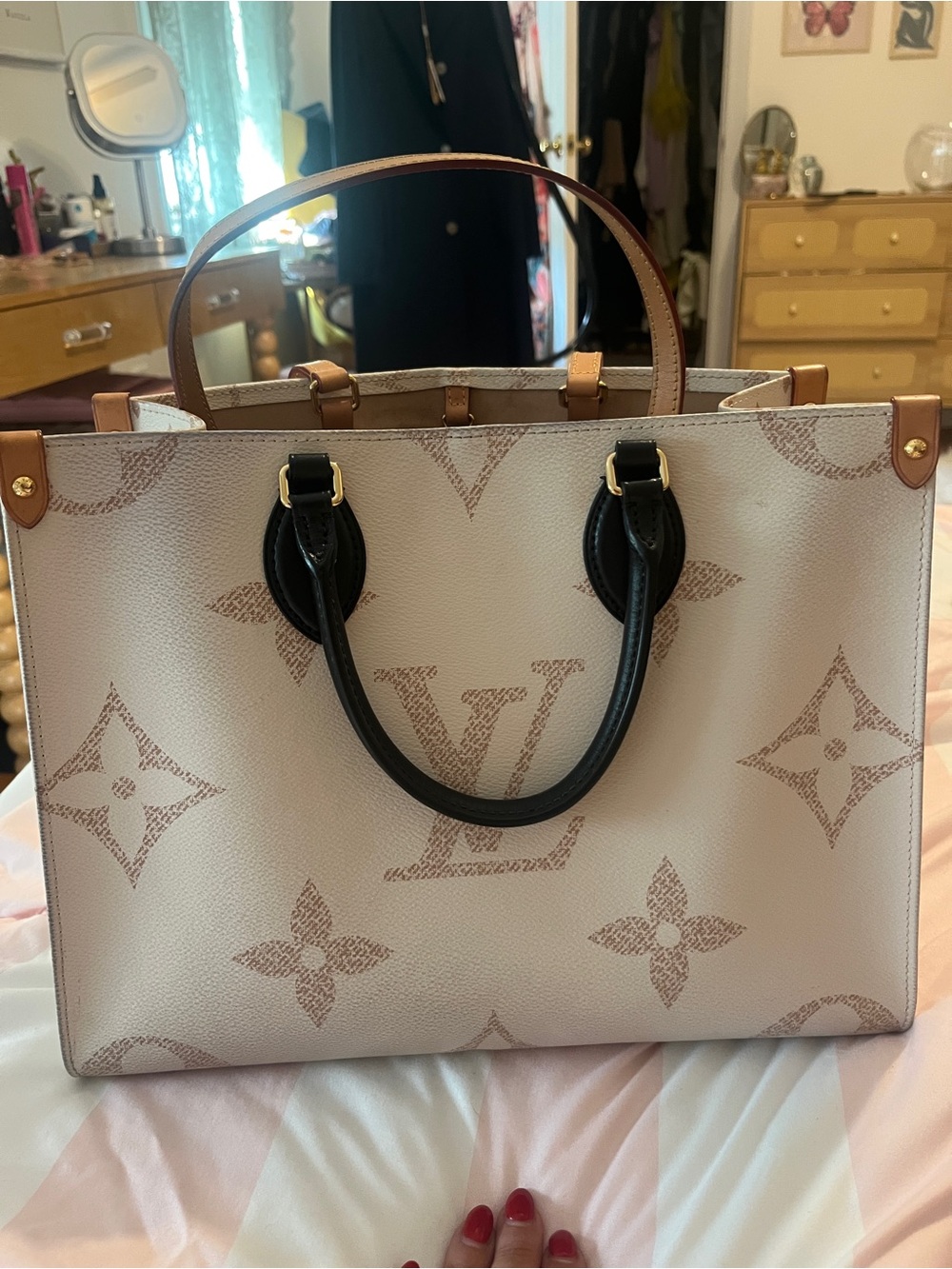 Louis Vuitton Cream & Tan Monogram Tote with Black Handles - Picture 7 of 7